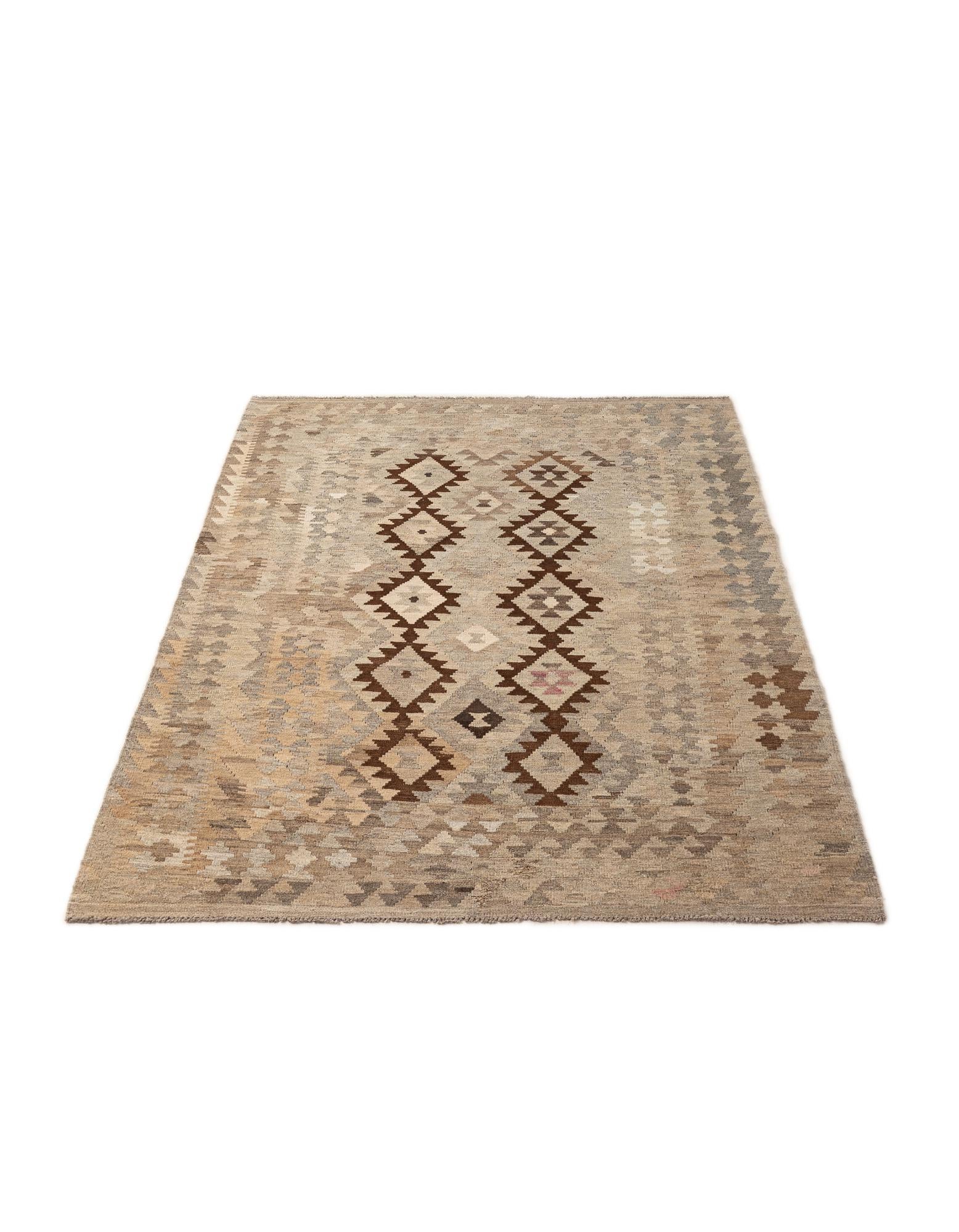 4' 5 x 6' 3 Hand Woven Kilim Maymana Wool Rug