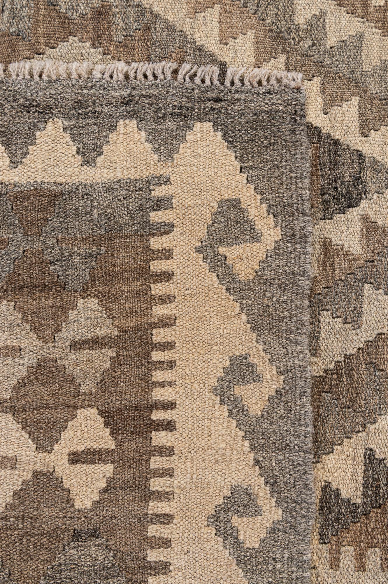 4' 5 x 6' 2 Hand Woven Kilim Maymana Wool Rug