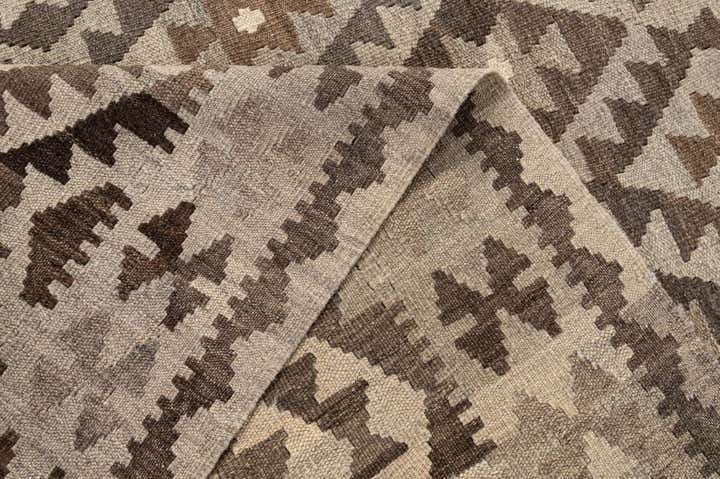 4' 8 x 6' 8 Hand Woven Kilim Maymana Wool Rug