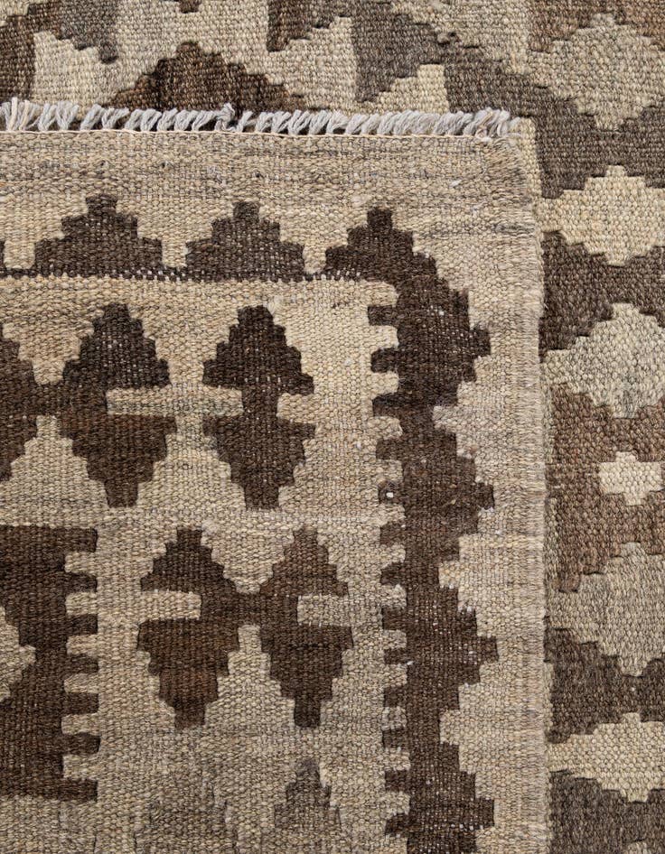 Detail image of 4' 8 x 6' 8  Hand Woven Kilim Maymana Wool Rug