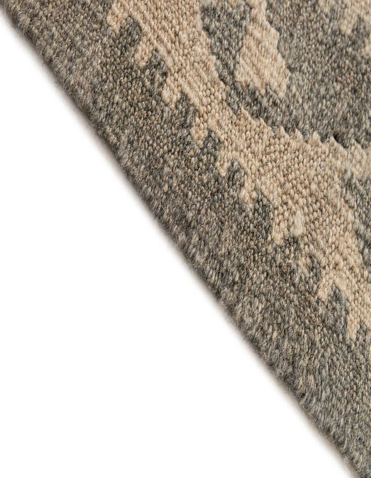 Detail image of 4' 9 x 7' 7 Hand Woven Kilim Maymana Wool Rug