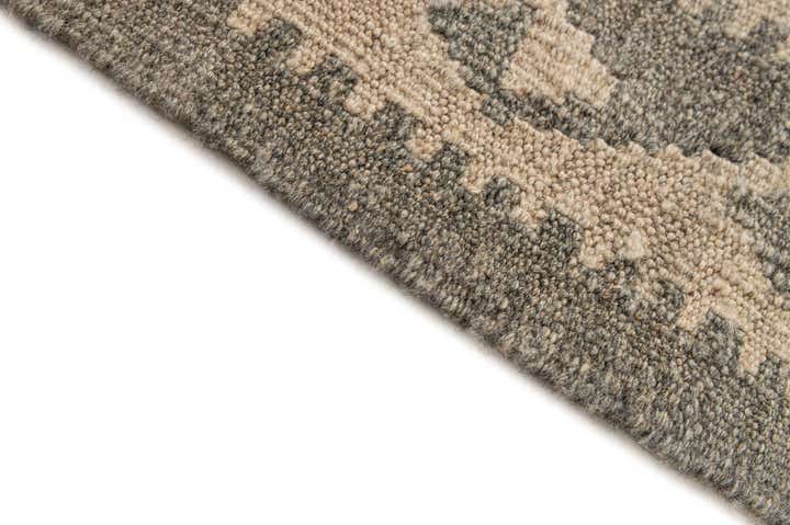 4' 9 x 7' 7 Hand Woven Kilim Maymana Wool Rug