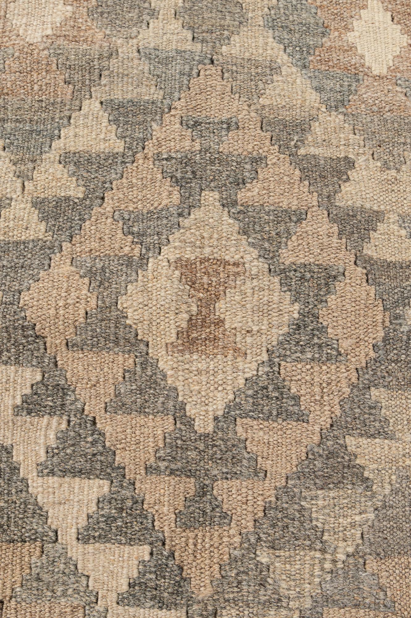 4' 9 x 7' 7 Hand Woven Kilim Maymana Wool Rug