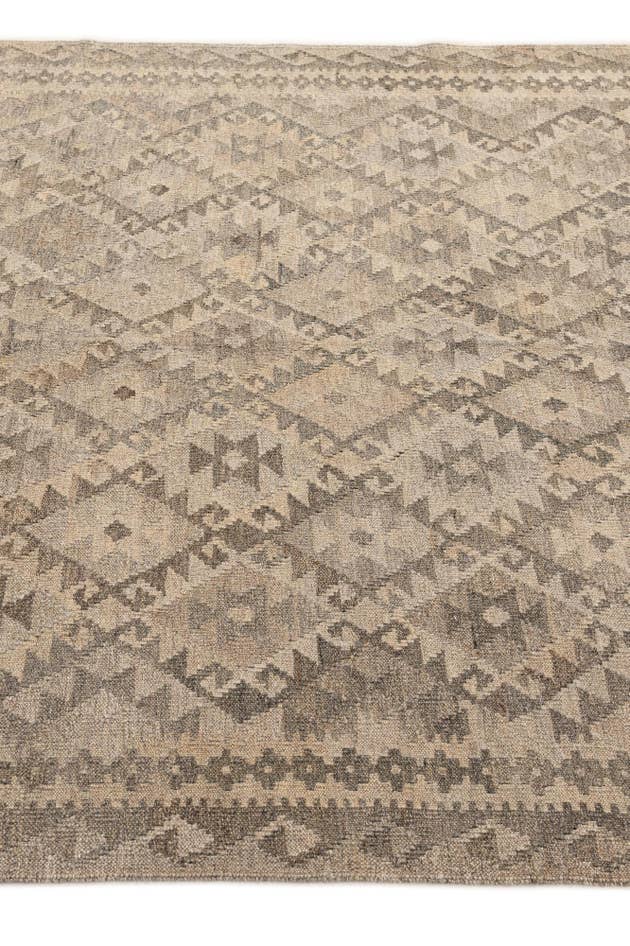 Detail image of 5' 2 x 6' 5 Hand Woven Kilim Maymana Wool Rug