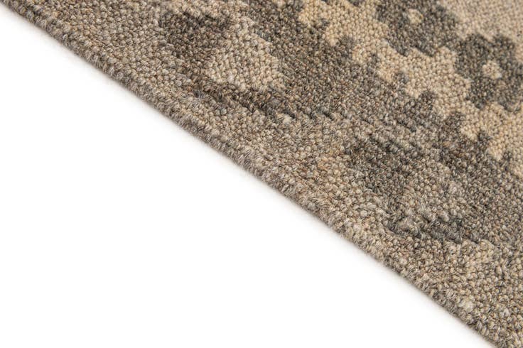 Detail image of 5' 2 x 6' 5 Hand Woven Kilim Maymana Wool Rug