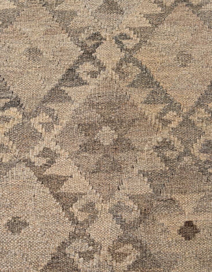 Detail image of 5' 2 x 6' 5  Hand Woven Kilim Maymana Wool Rug