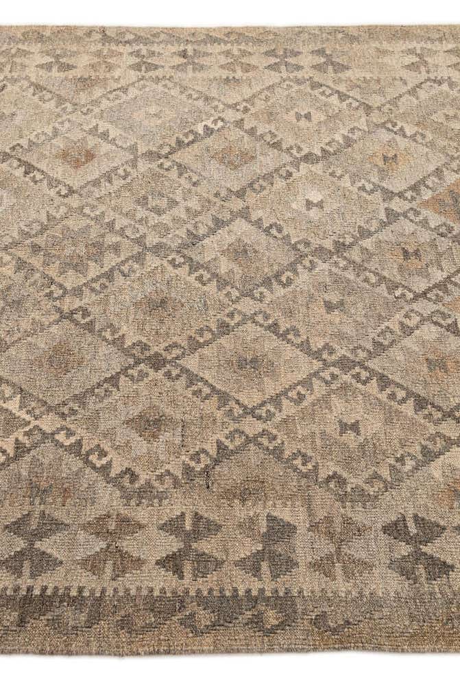 5' 2 x 6' 3 Hand Woven Kilim Maymana Wool Rug