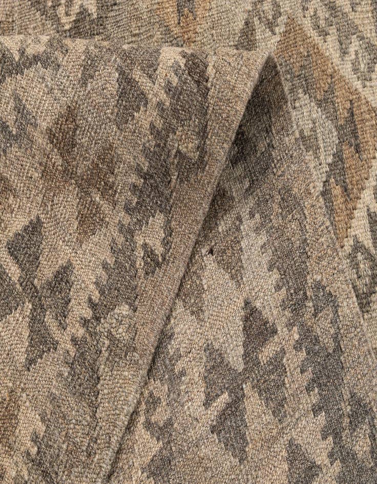 Detail image of 5' 2 x 6' 3  Hand Woven Kilim Maymana Wool Rug