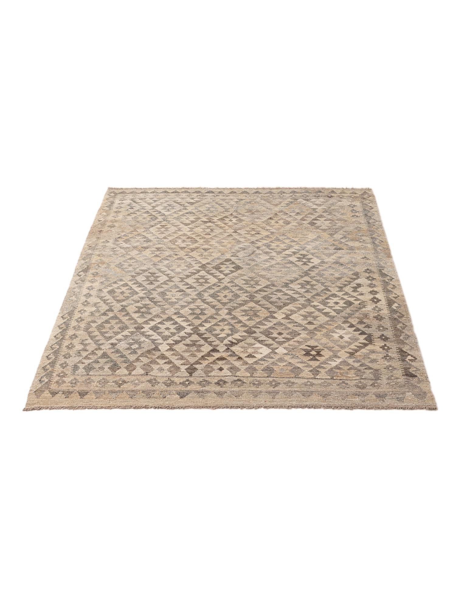 4' 11 x 6' 3 Hand Woven Kilim Maymana Wool Rug
