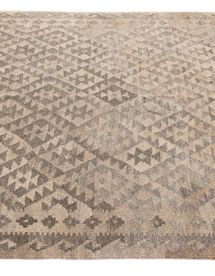 Detail image of 4' 11 x 6' 3 Hand Woven Kilim Maymana Wool Rug