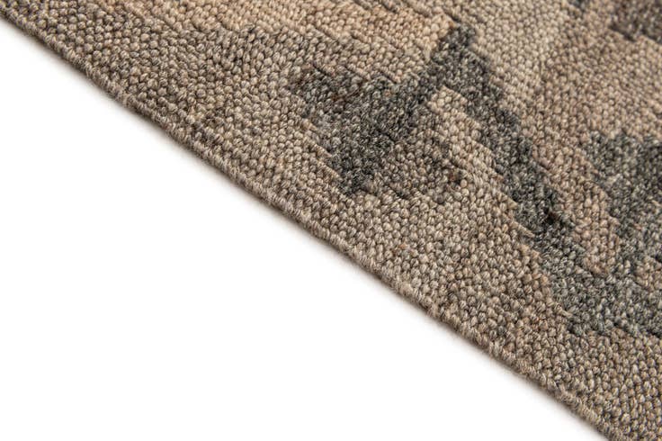 Detail image of 4' 10 x 6' 4 Hand Woven Kilim Maymana Wool Rug