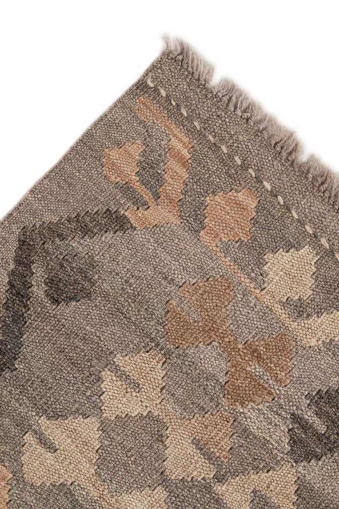 4' 10 x 6' 4 Hand Woven Kilim Maymana Wool Rug