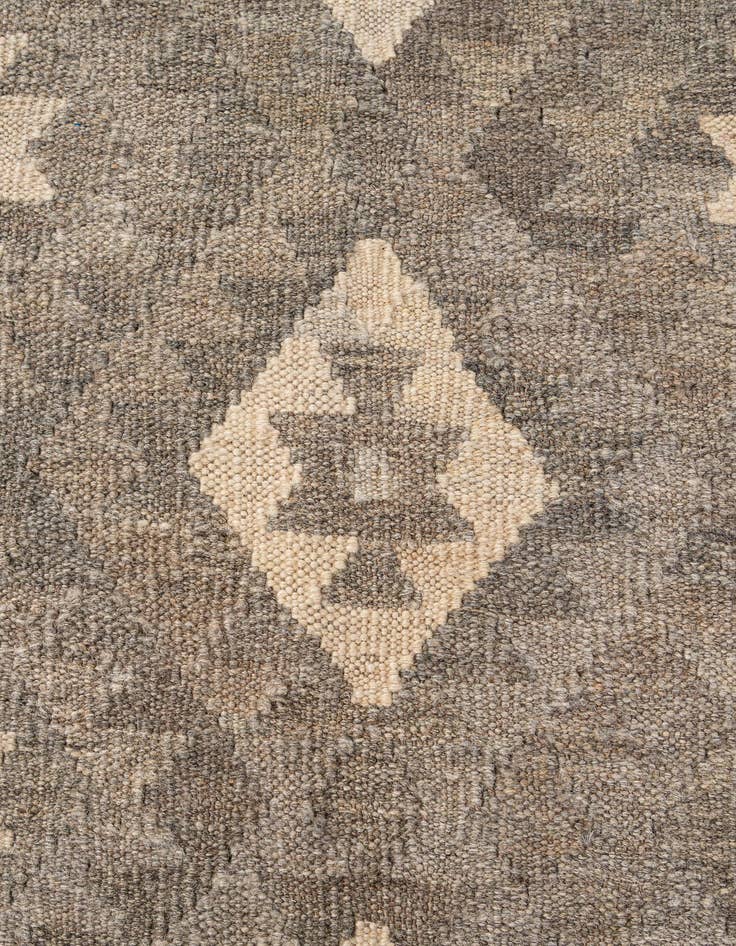 Detail image of 5' 2 x 6' 7  Hand Woven Kilim Maymana Wool Rug