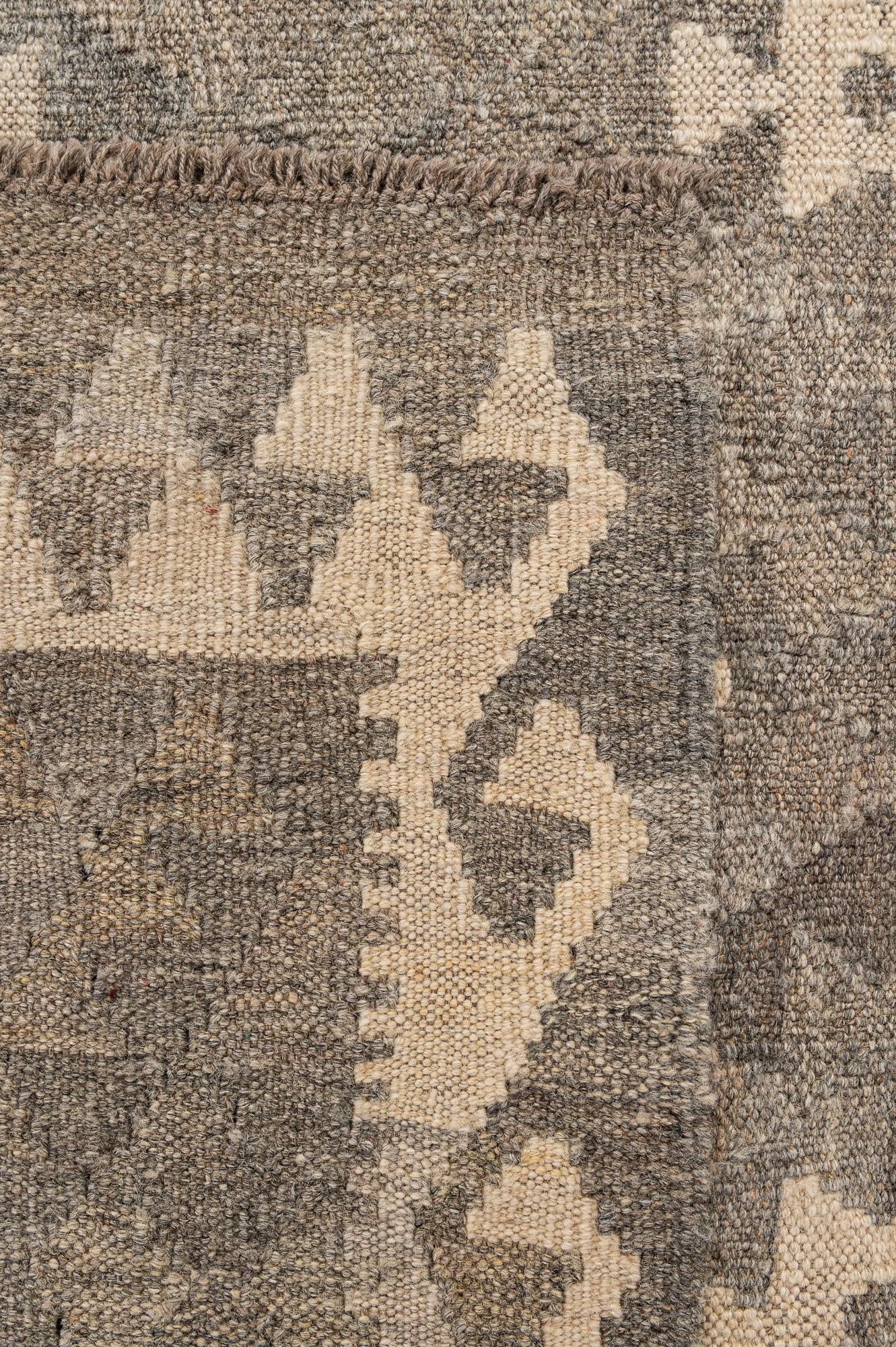 5' 2 x 6' 7 Hand Woven Kilim Maymana Wool Rug