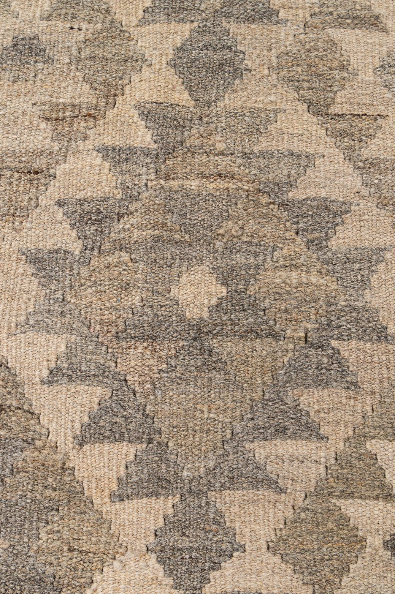 5' 1 x 6' 7 Hand Woven Kilim Maymana Wool Rug