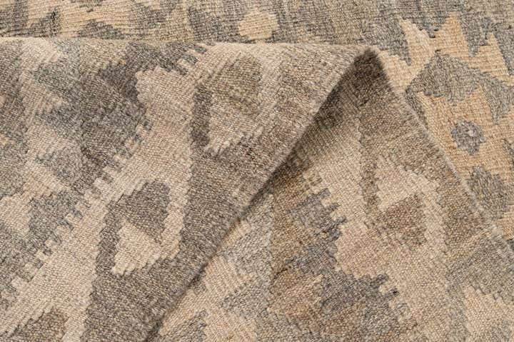 5' 1 x 6' 7 Hand Woven Kilim Maymana Wool Rug