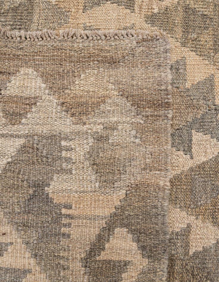 Detail image of 5' 1 x 6' 5  Hand Woven Kilim Maymana Wool Rug