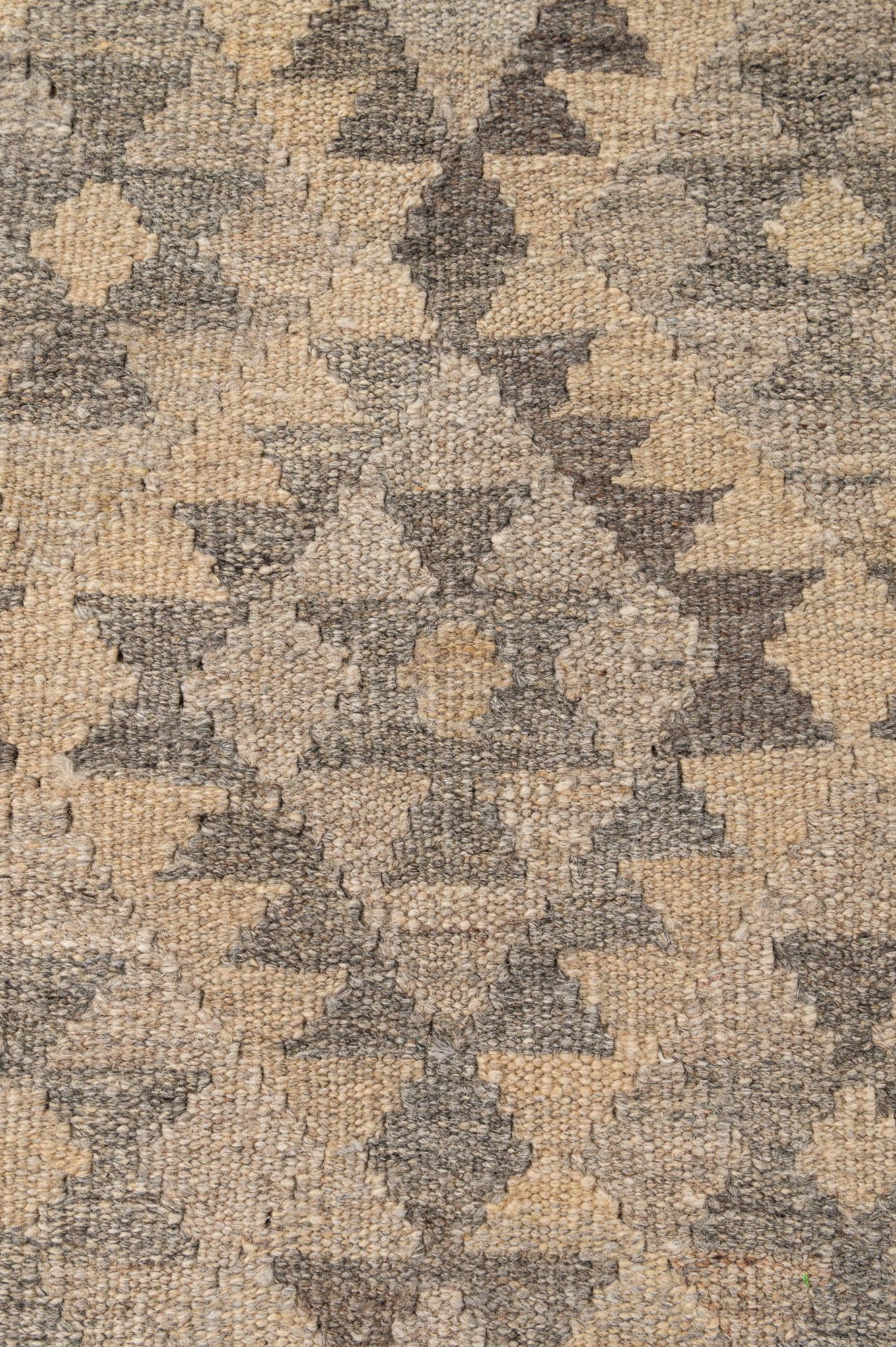 5' x 6' 6 Hand Woven Kilim Maymana Wool Rug