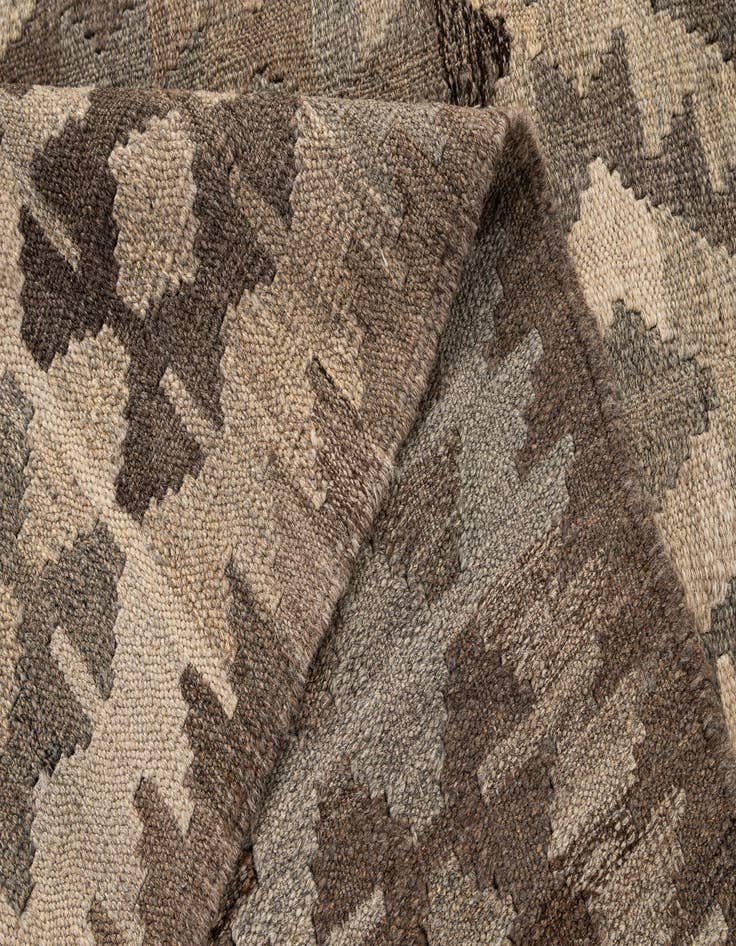 Detail image of 5' x 6' 7  Hand Woven Kilim Maymana Wool Rug