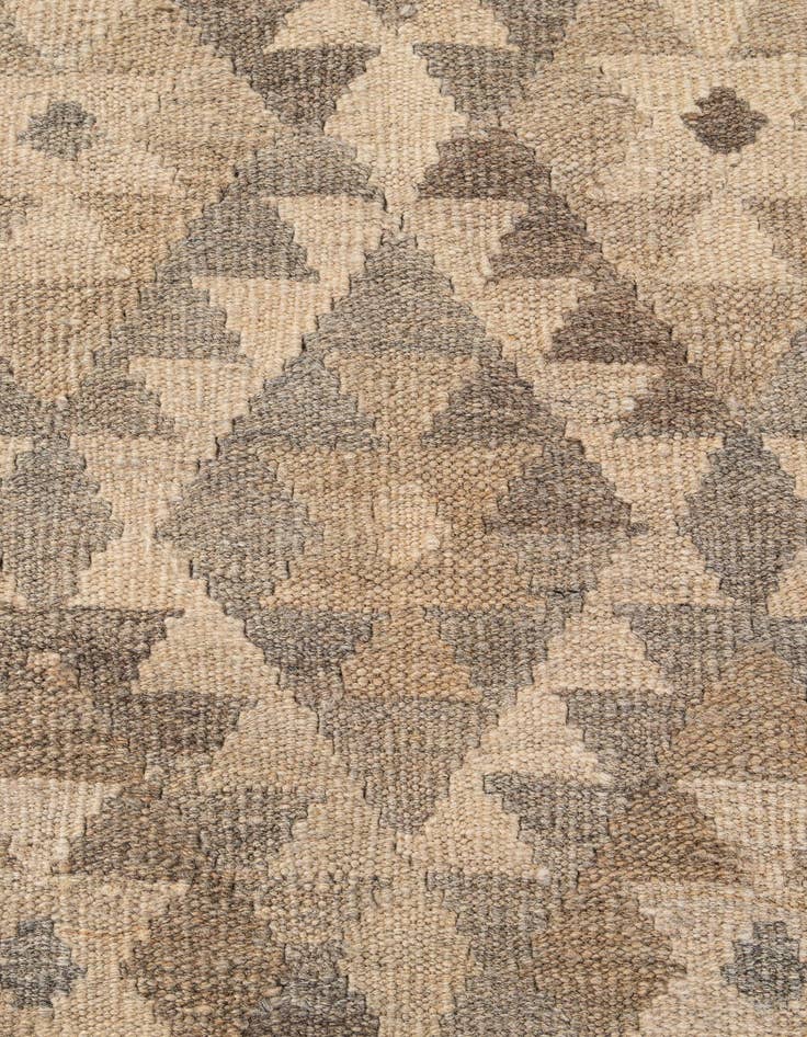 Detail image of 5' 2 x 6' 7  Hand Woven Kilim Maymana Wool Rug