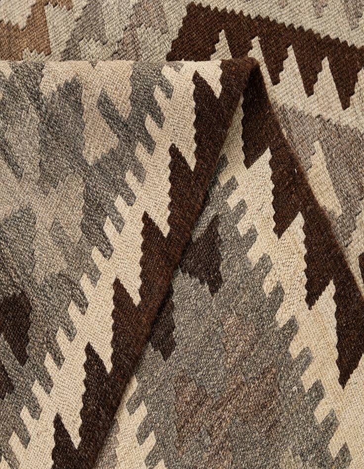 Detail image of 5' x 6' 4  Hand Woven Kilim Maymana Wool Rug