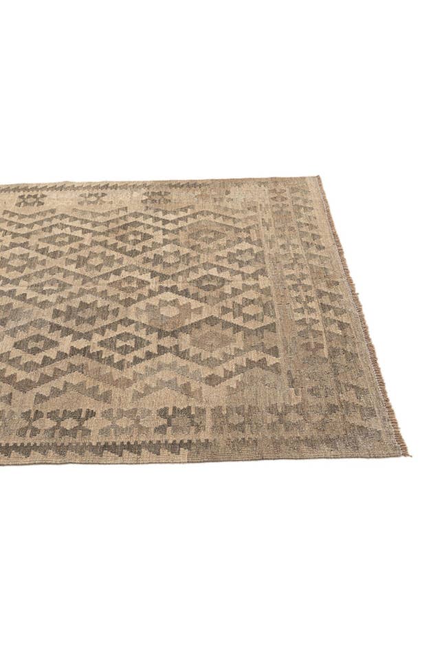 Detail image of 4' 10 x 6' 6 Hand Woven Kilim Maymana Wool Rug