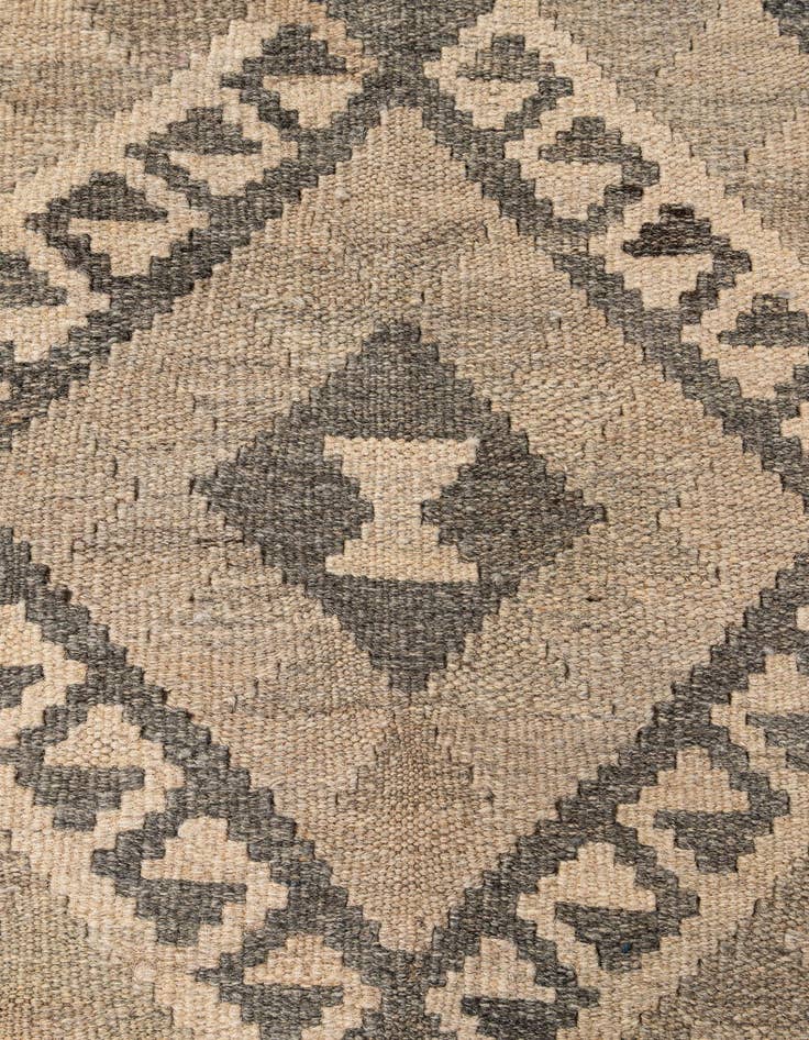 Detail image of 5' 1 x 6' 7  Hand Woven Kilim Maymana Wool Rug