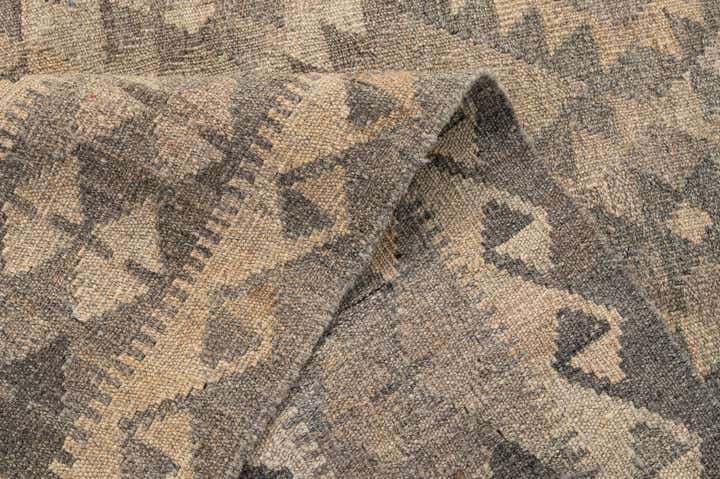 5' x 6' 7 Hand Woven Kilim Maymana Wool Rug