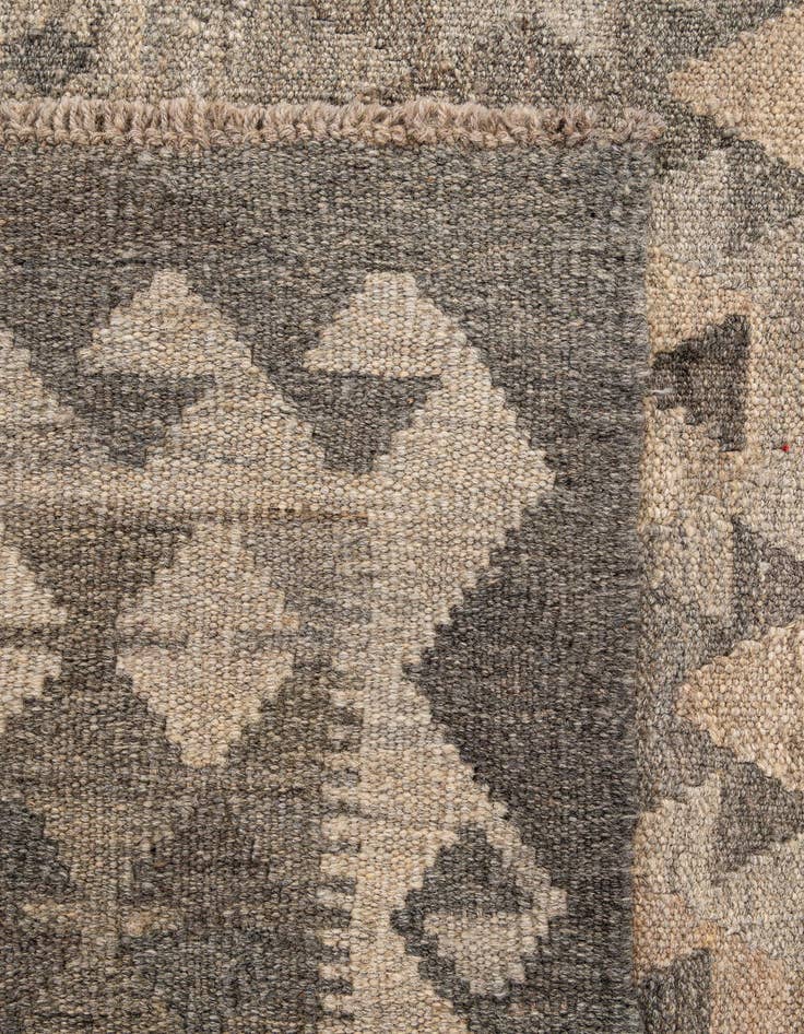 Detail image of 5' x 6' 8  Hand Woven Kilim Maymana Wool Rug