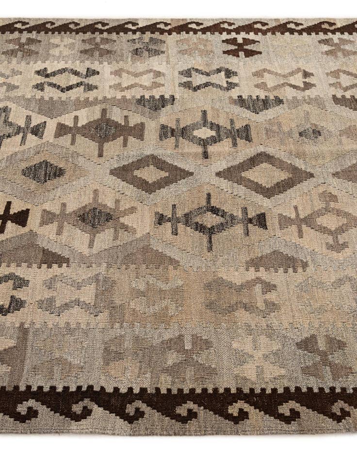 Detail image of 5' x 6' 6  Hand Woven Kilim Maymana Wool Rug