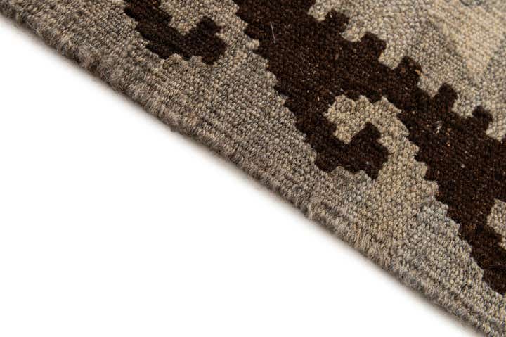 5' x 6' 6 Hand Woven Kilim Maymana Wool Rug