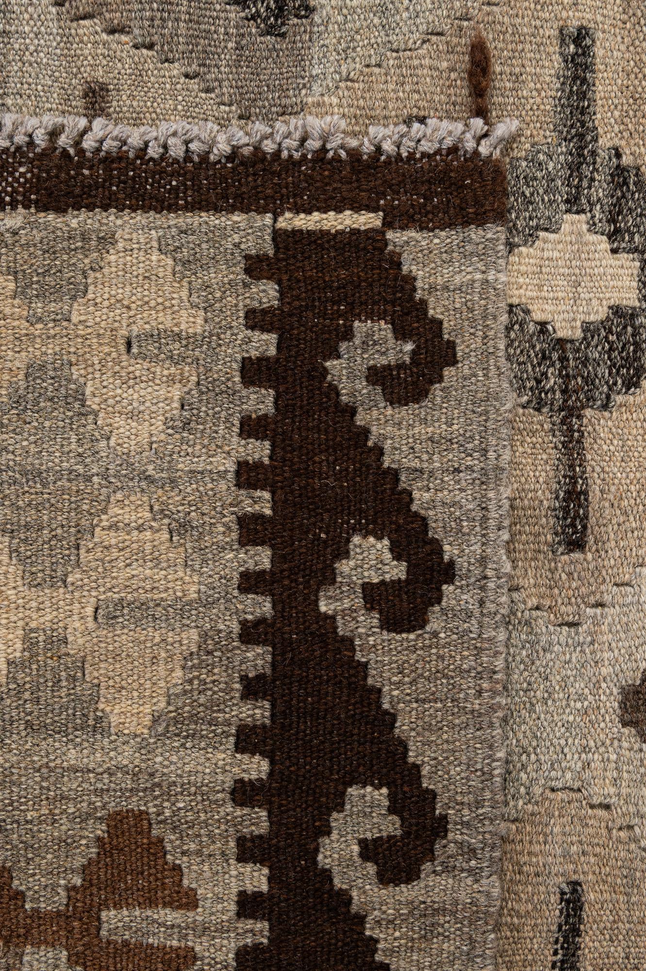 5' x 6' 6 Hand Woven Kilim Maymana Wool Rug