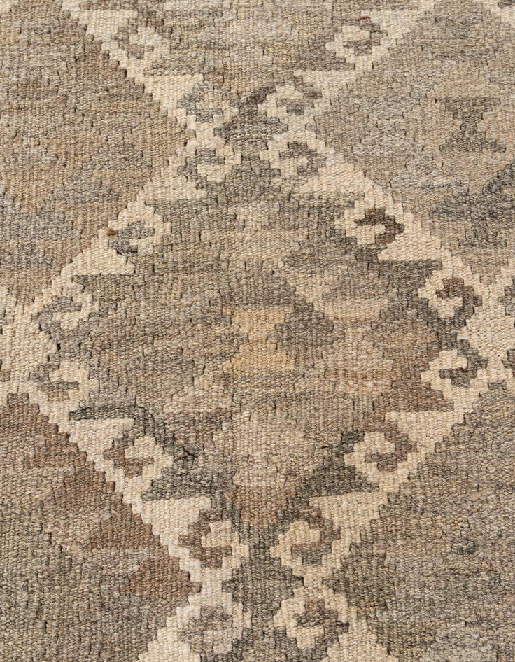 Detail image of 5' x 6' 8  Hand Woven Kilim Maymana Wool Rug