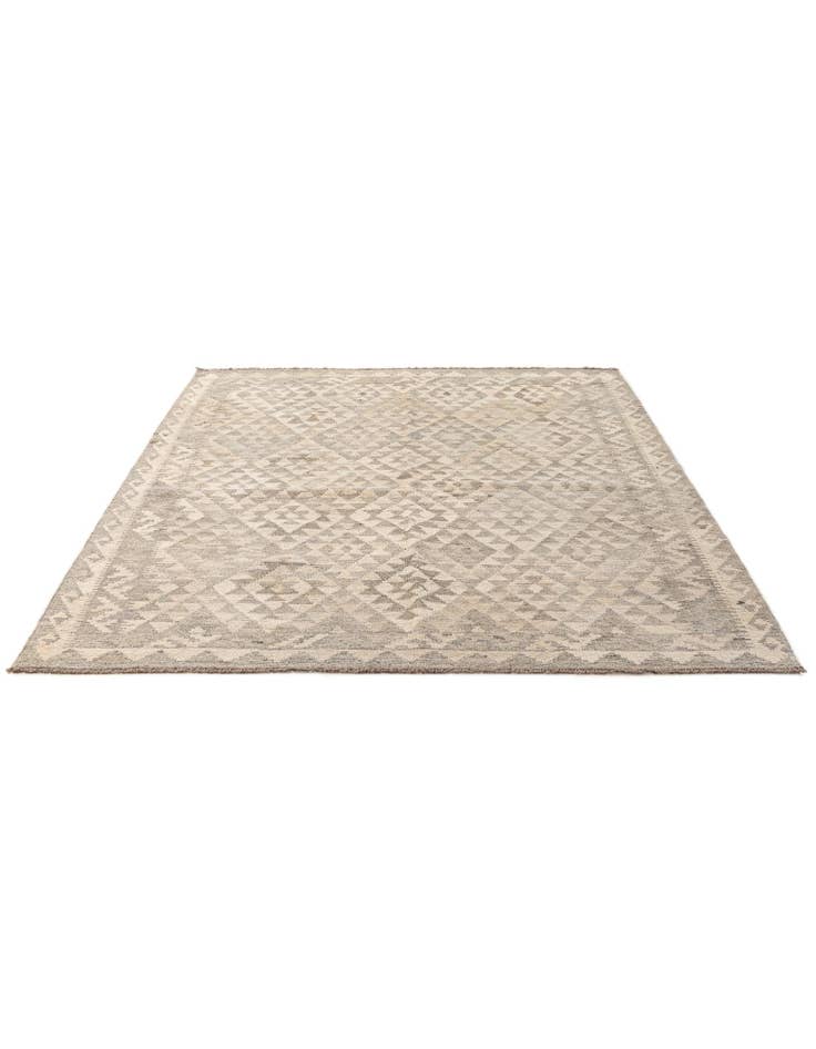 Detail image of 5' 2 x 6' 9 Hand Woven Kilim Maymana Wool Rug