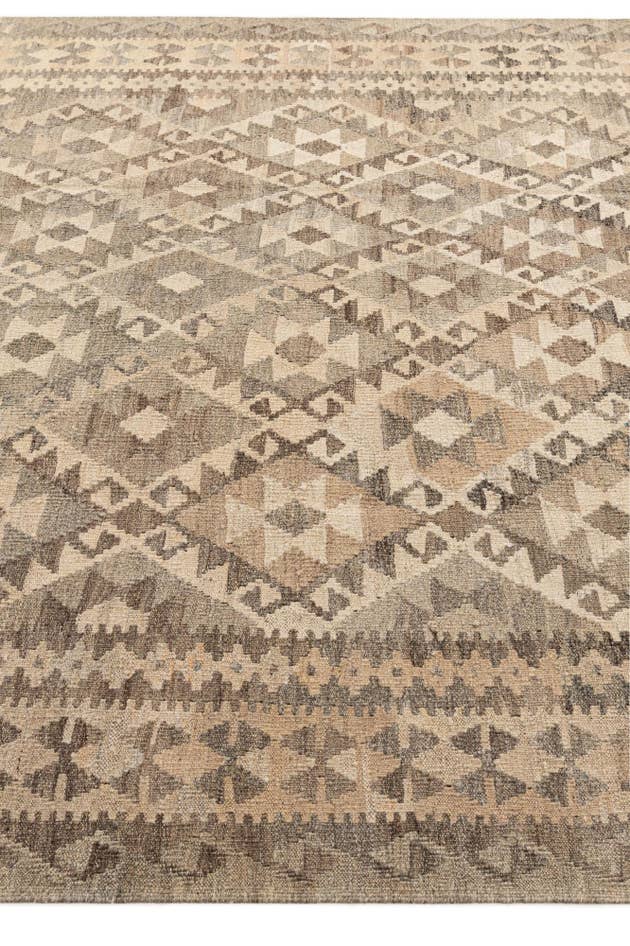 Detail image of 6' 8 x 9' 7 Hand Woven Kilim Maymana Wool Rug