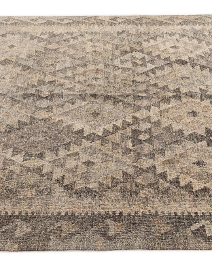 Detail image of 4' 11 x 6' 6  Hand Woven Kilim Maymana Wool Rug