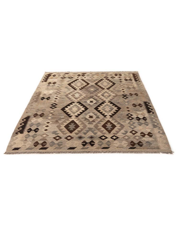 Detail image of 4' 11 x 6' 8 Hand Woven Kilim Maymana Wool Rug