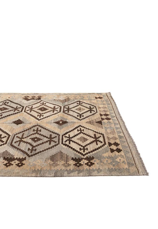 Detail image of 4' 10 x 6' 5 Hand Woven Kilim Maymana Wool Rug
