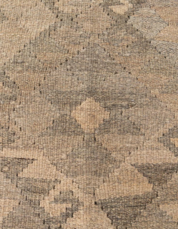 Detail image of 4' 10 x 6' 10  Hand Woven Kilim Maymana Wool Rug