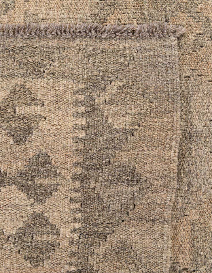 Detail image of 4' 10 x 6' 10  Hand Woven Kilim Maymana Wool Rug