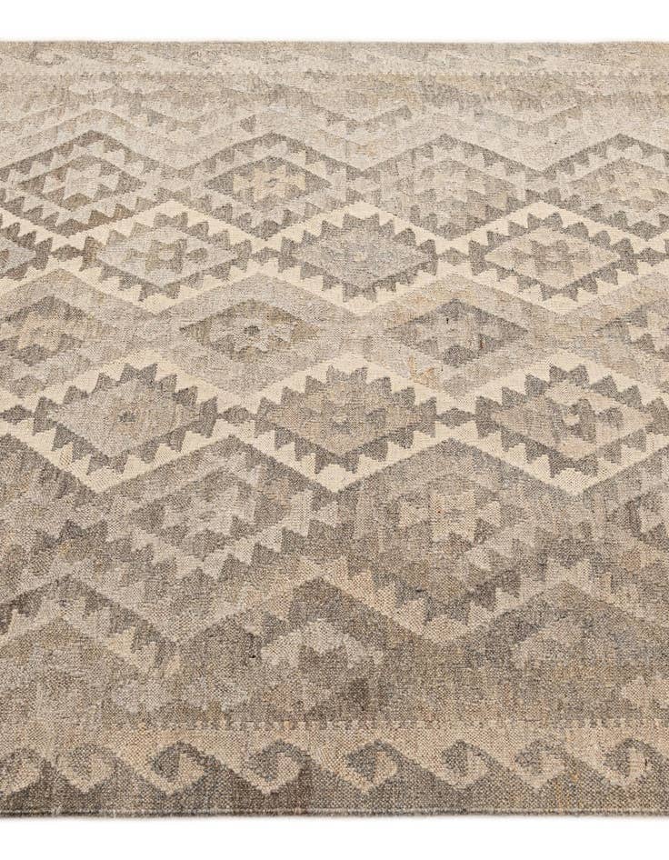 Detail image of 4' 11 x 6' 10 Hand Woven Kilim Maymana Wool Rug