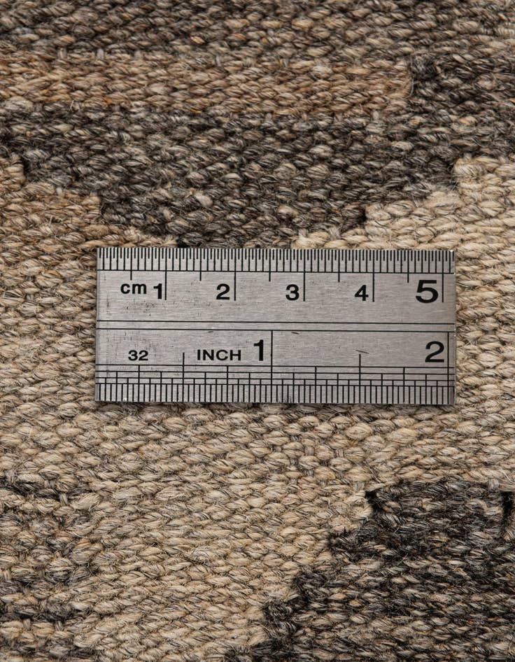 Detail image of 5' x 7' 1  Hand Woven Kilim Maymana Wool Rug