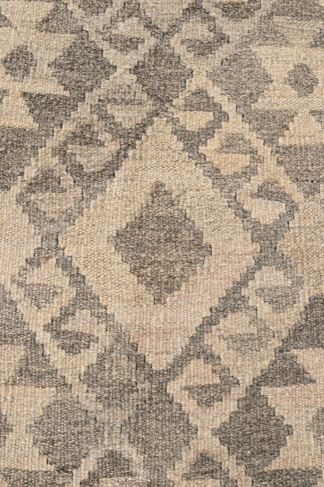 5' 2 x 6' 5 Hand Woven Kilim Maymana Wool Rug
