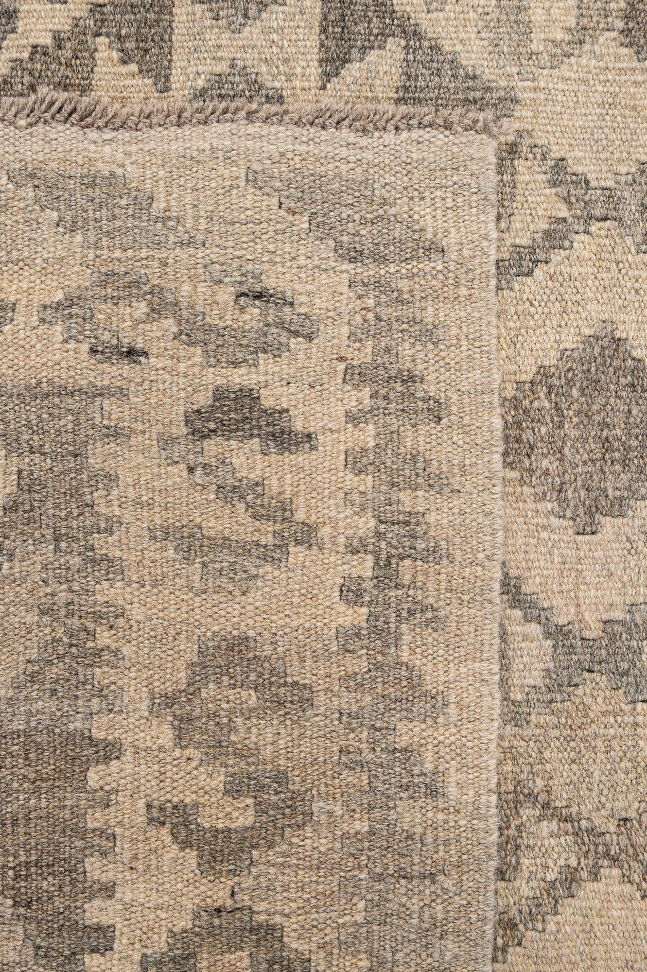5' 2 x 6' 5 Hand Woven Kilim Maymana Wool Rug