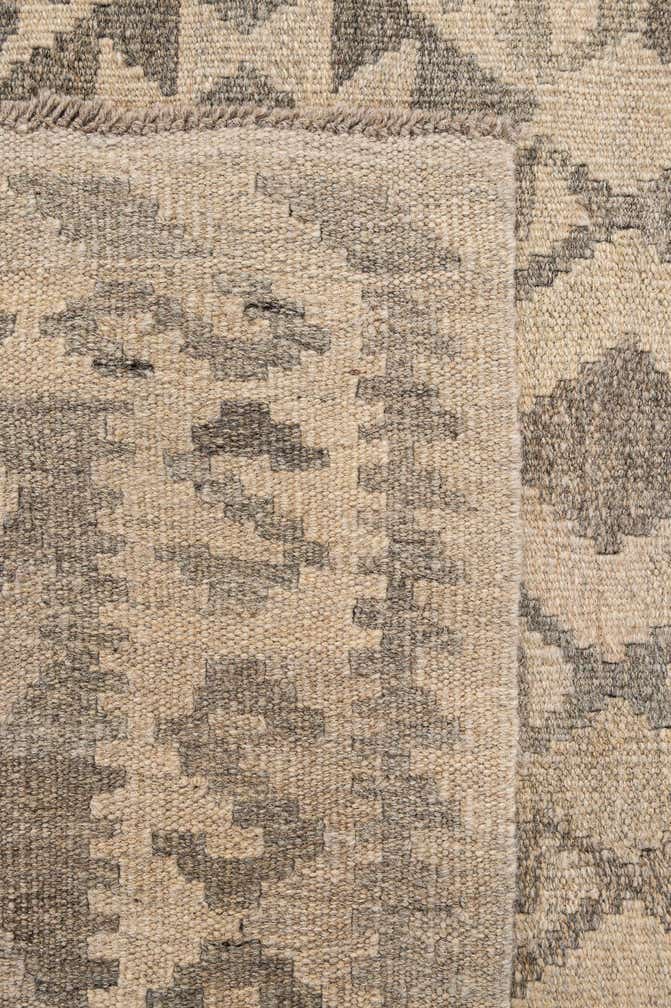 5' 2 x 6' 5 Hand Woven Kilim Maymana Wool Rug