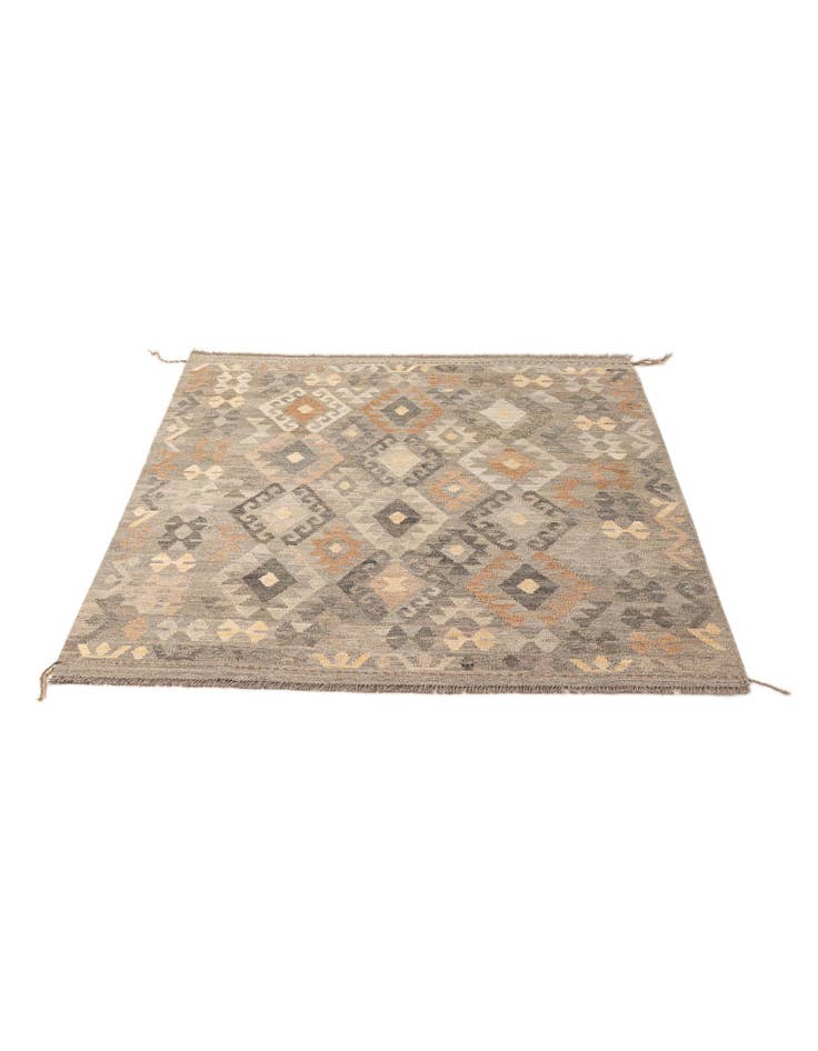 Detail image of 5' 2 x 6' 3 Hand Woven Kilim Maymana Wool Rug