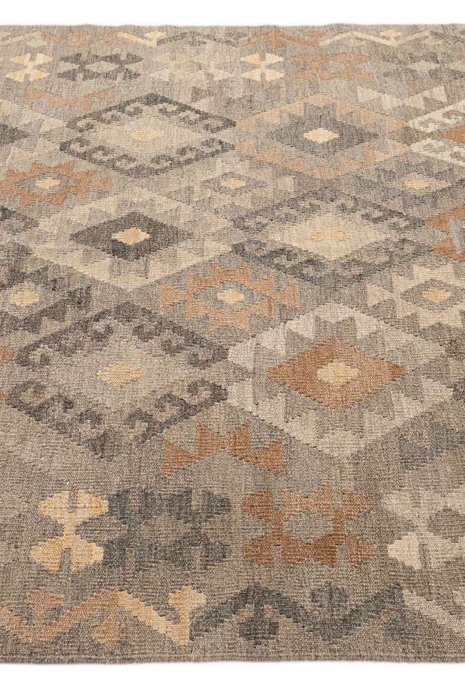 5' 2 x 6' 3 Hand Woven Kilim Maymana Wool Rug