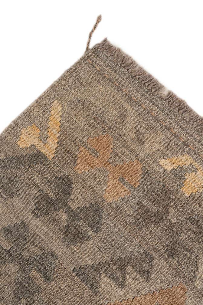 5' 2 x 6' 3 Hand Woven Kilim Maymana Wool Rug
