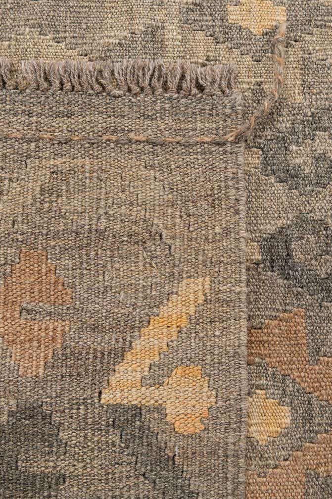 5' 2 x 6' 3 Hand Woven Kilim Maymana Wool Rug