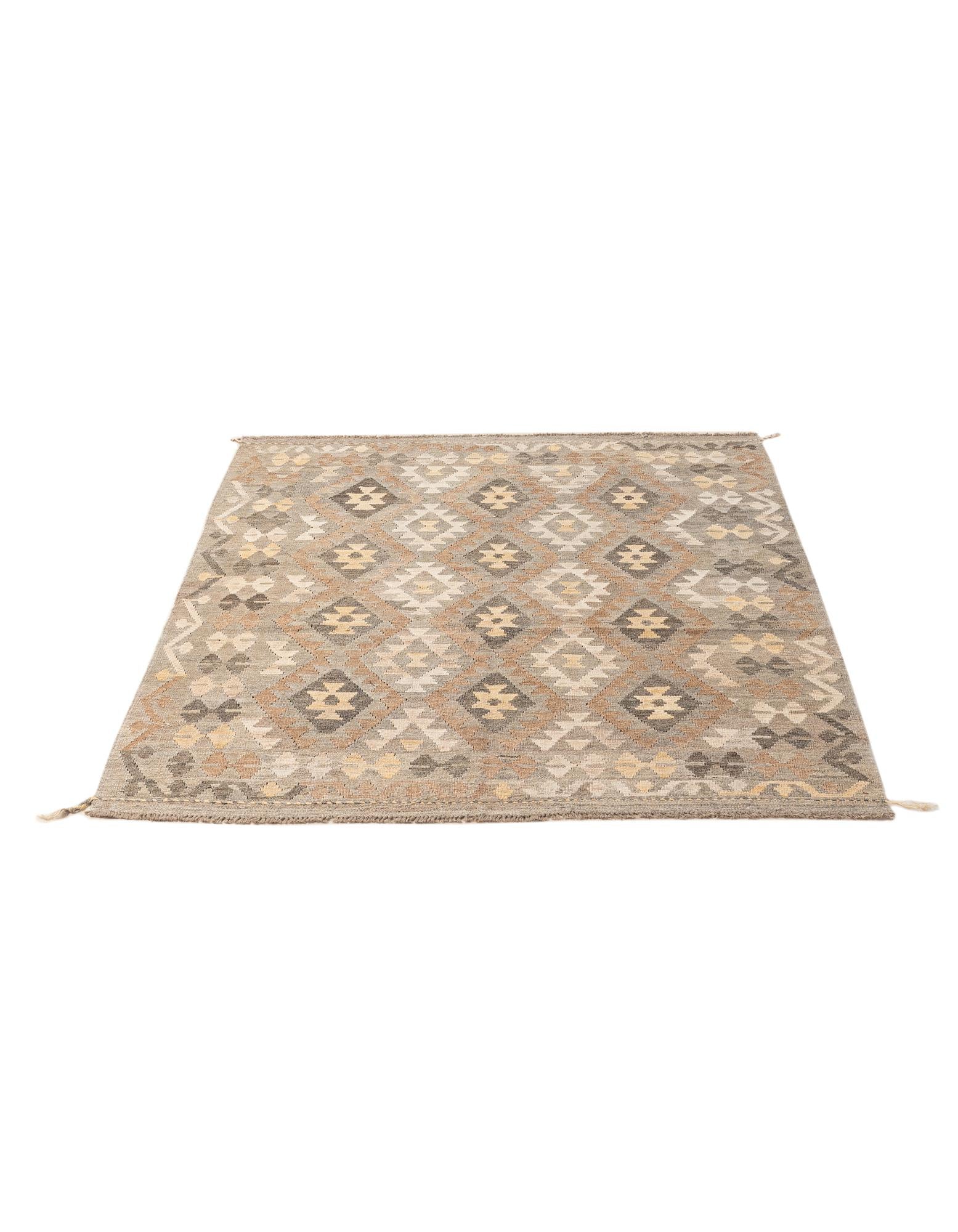 5' 2 x 6' 3 Hand Woven Kilim Maymana Wool Rug